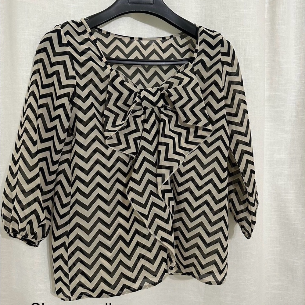 Chevron Patterned Black and Cream Women's Top